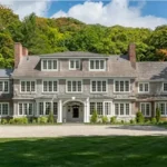 Donald Fagen House: Luxury Estate Exterior and Design